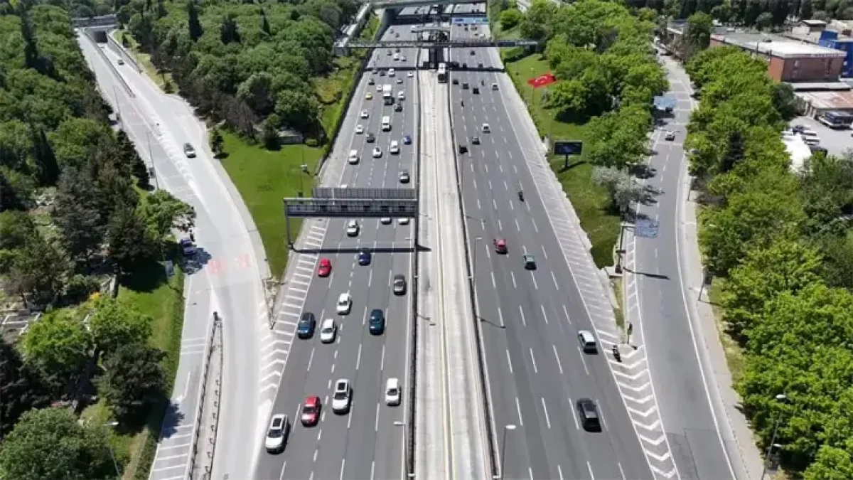 İstanbul'da bayram öncesi yollar boş kaldı