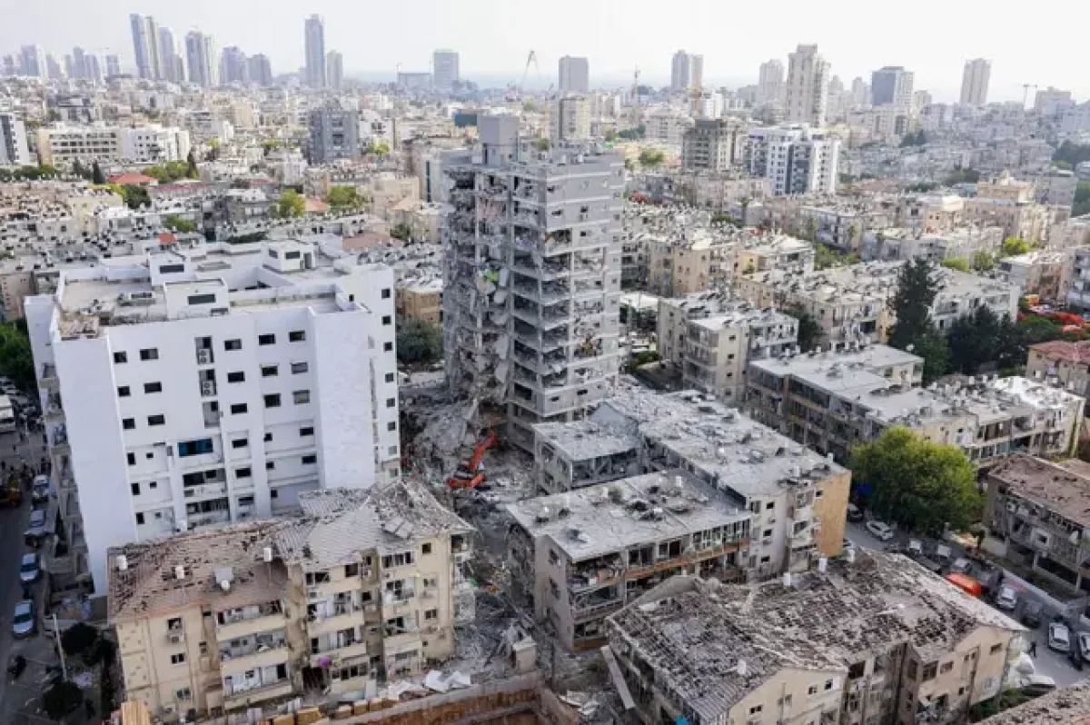 İran'dan Tel Aviv'e Yeni Saldırı