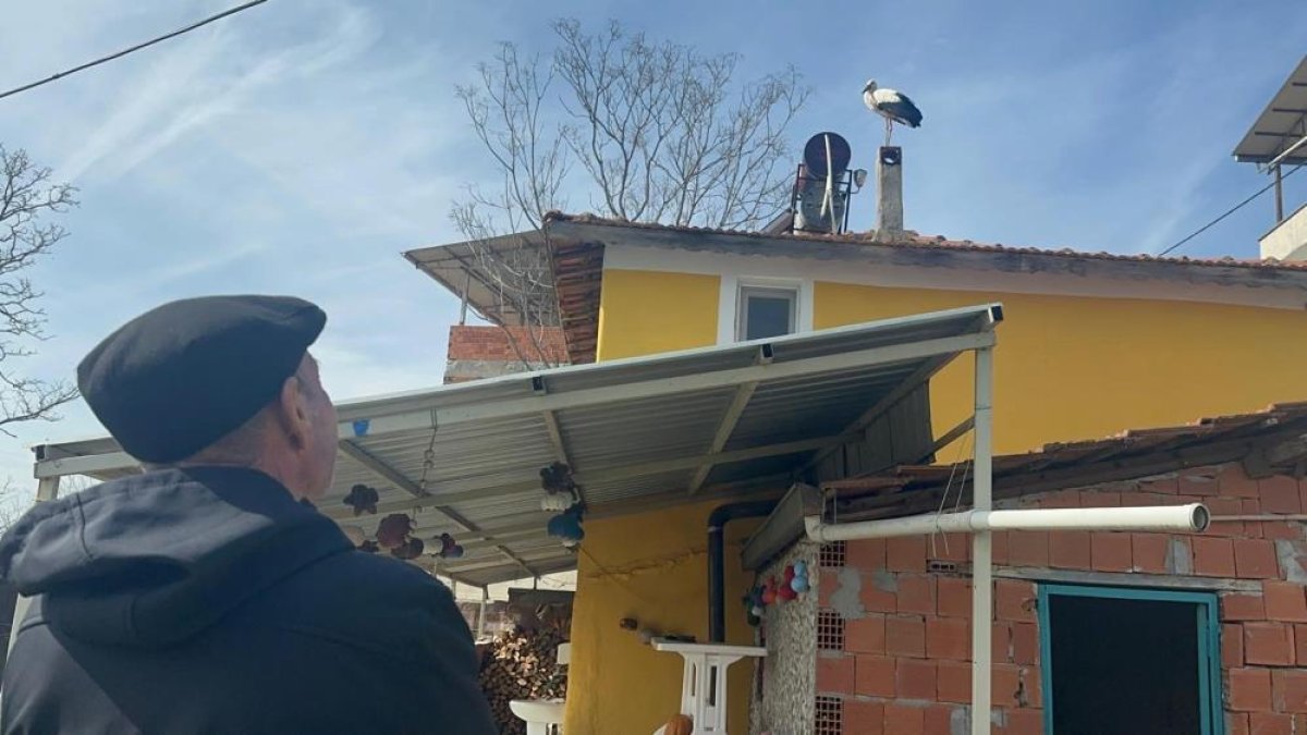 Eşi geldi, herkes Yaren Leyleği Bekliyor