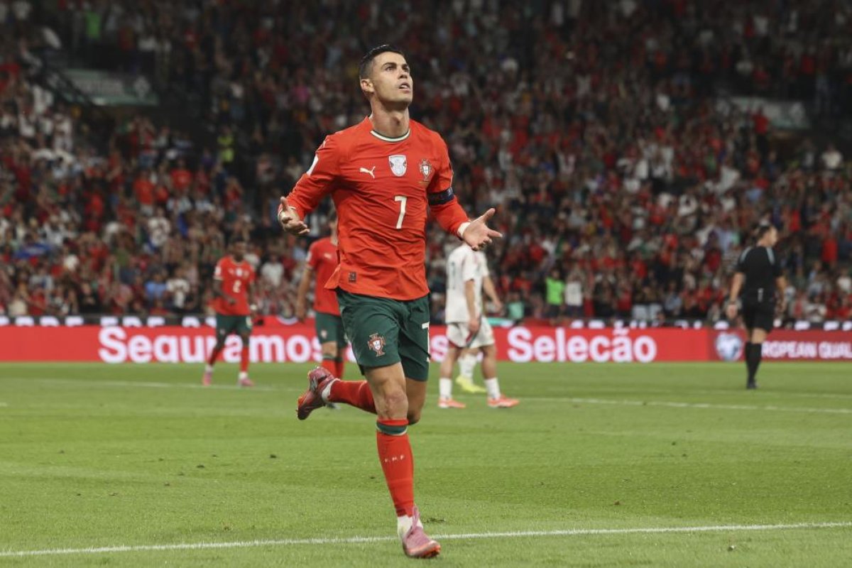 Ronaldo, Almeria’nın %25 Hissesini Aldı