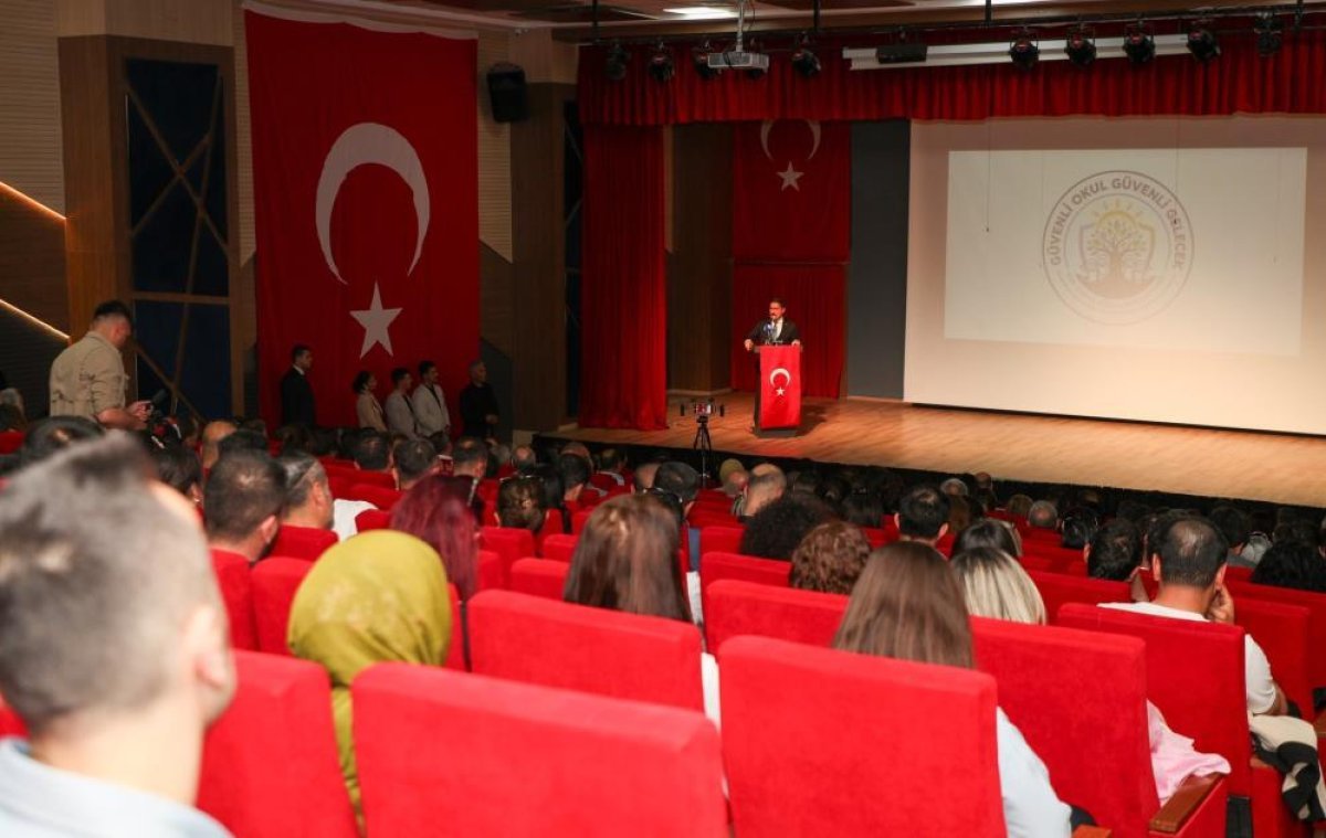Hatay’da Güvenli Okul Güvenli Gelecek Projesi Hayata Geçirildi