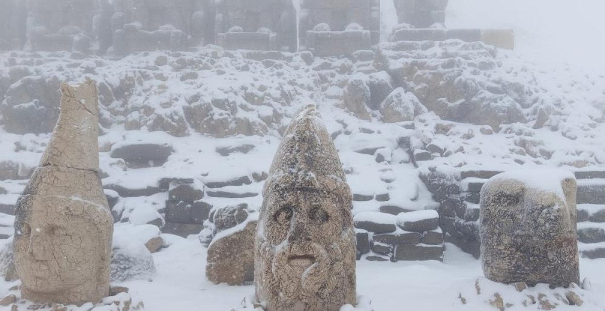 Nemrut Dağı'nda Mayısta Kar Sürprizi
