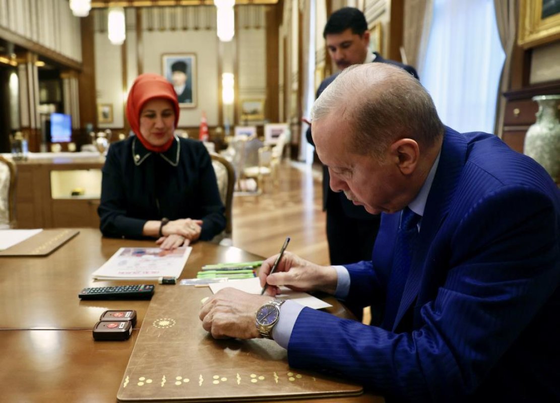 Cumhurbaşkanı Erdoğan, Kurban Vekaletini Türk Kızılay'a Verdi