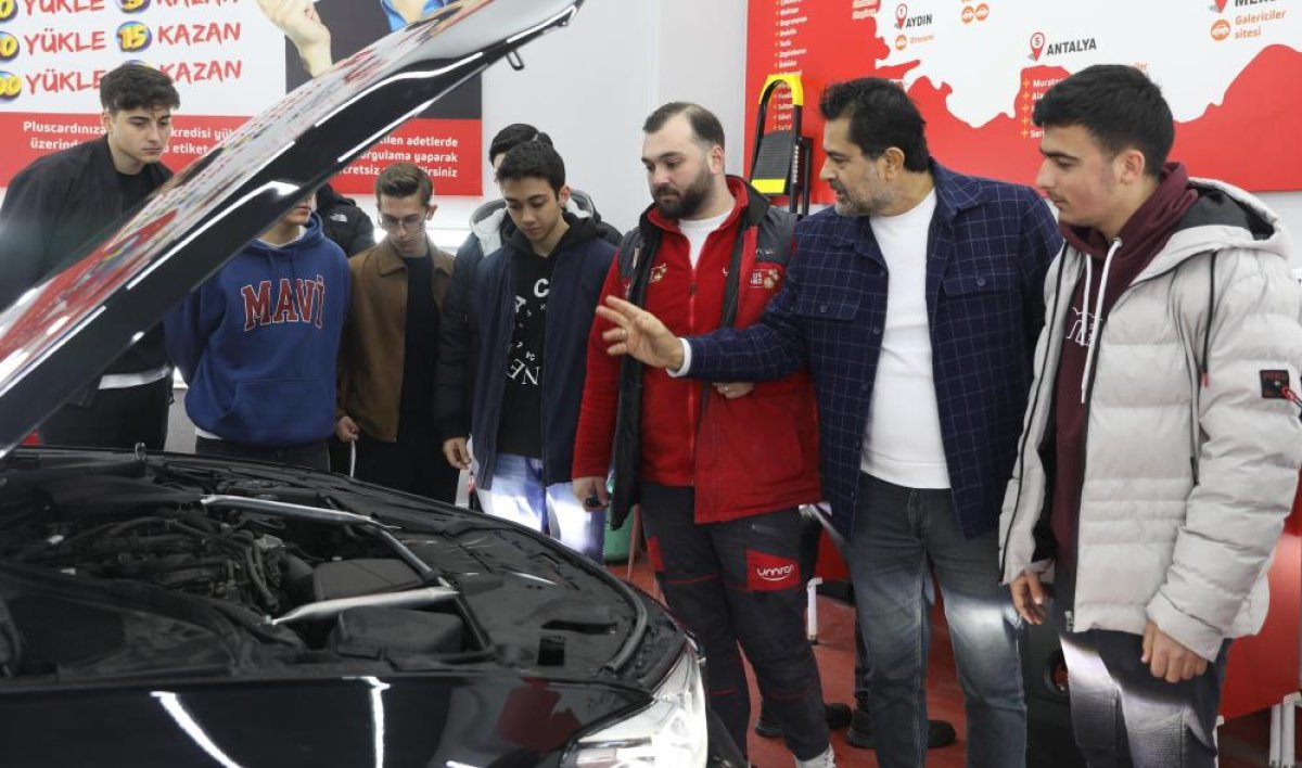 Gençlere Meslek Kapısı: Samsun’da "Oto Ekspertiz Kursu" Başladı