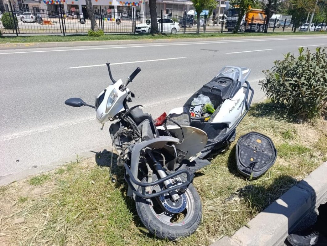 İki Motosiklet Çarpıştı: 2 Yaralı