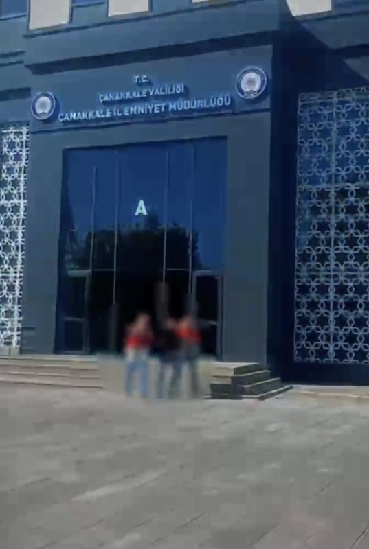 Çanakkale'de insan kaçakçılığı operasyonu: 31 düzensiz göçmen ve 4 organizatör yakalandı