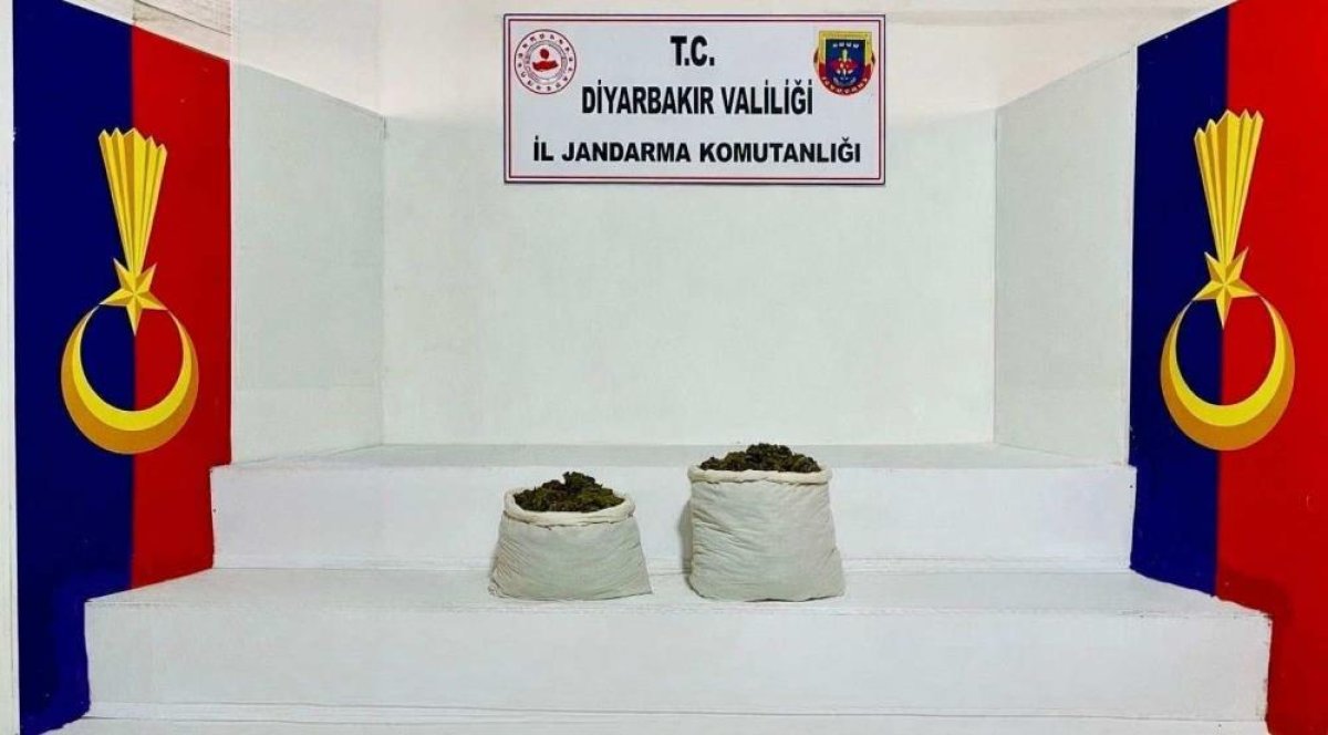 Diyarbakır'da 198 Kilo Esrar Ele Geçirildi