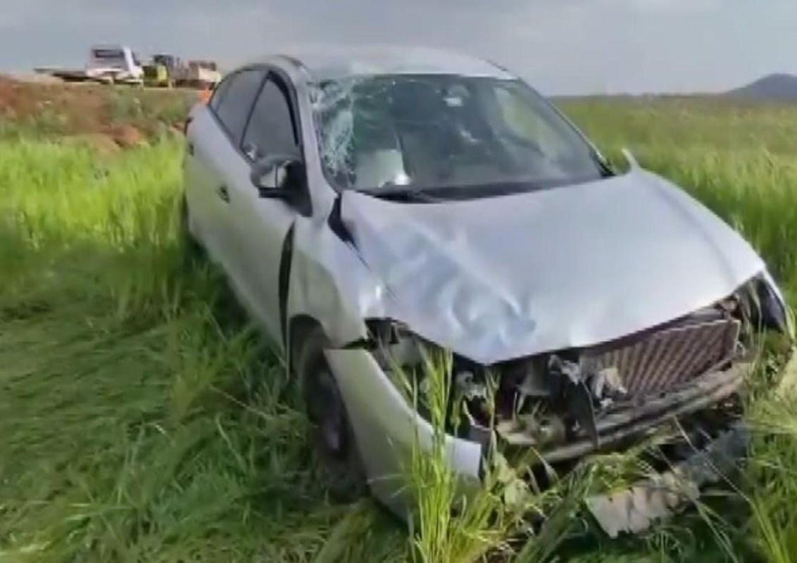 Gaziantep’te Çarpışan Otomobiller Tarlaya Uçtu: 1’i Ağır 5 Yaralı