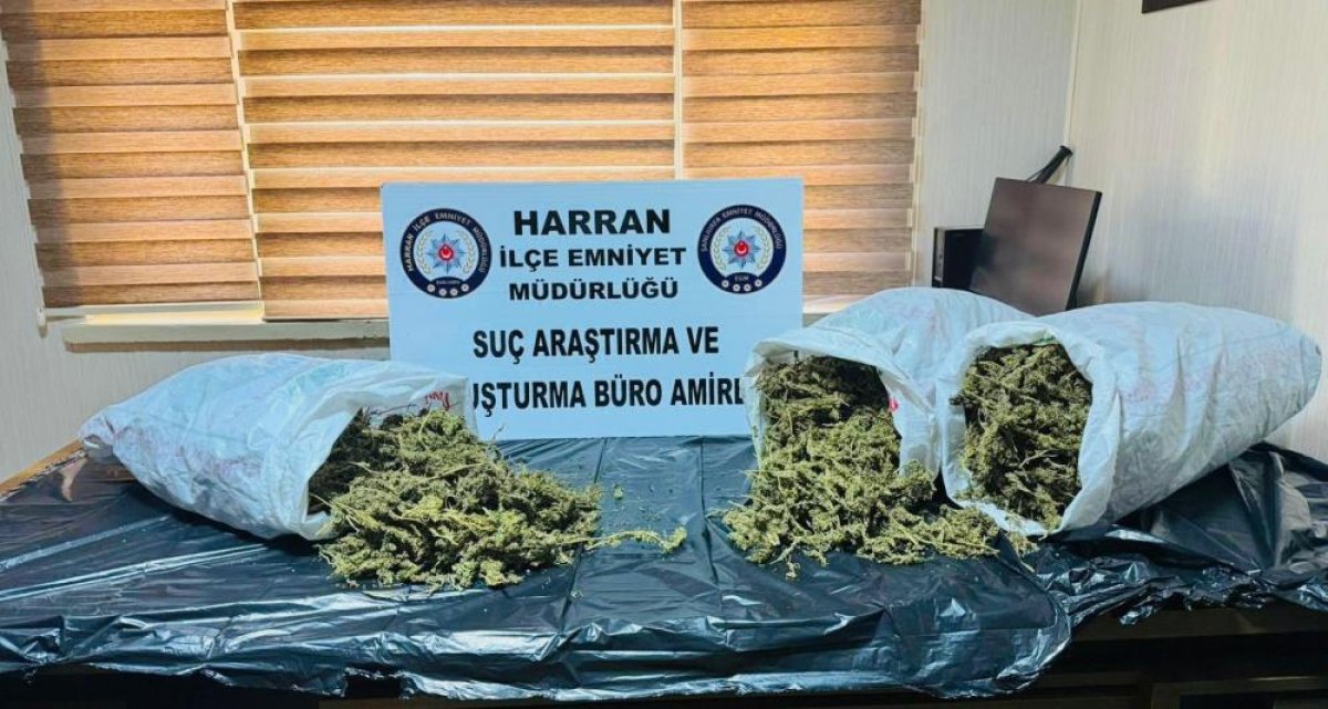Şanlıurfa'da 8 Kilo Uyuşturucu Ele Geçirildi: 1 Şahıs Tutuklandı
