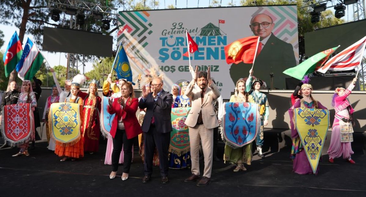 33. Geleneksel Türkmen Şöleni'ne Binlerce Kişi Katıldı