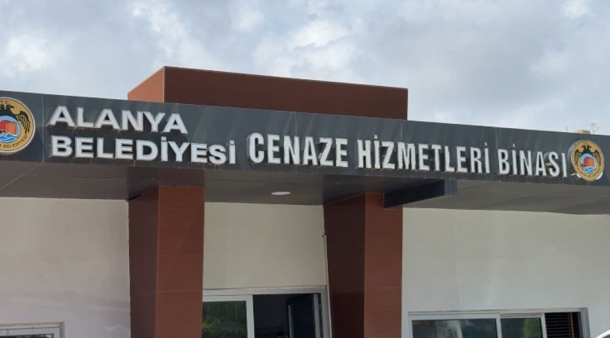 Alanya'da Takla Atan Otomobil Alev Aldı: 2 Ölü, 3 Ağır Yaralı