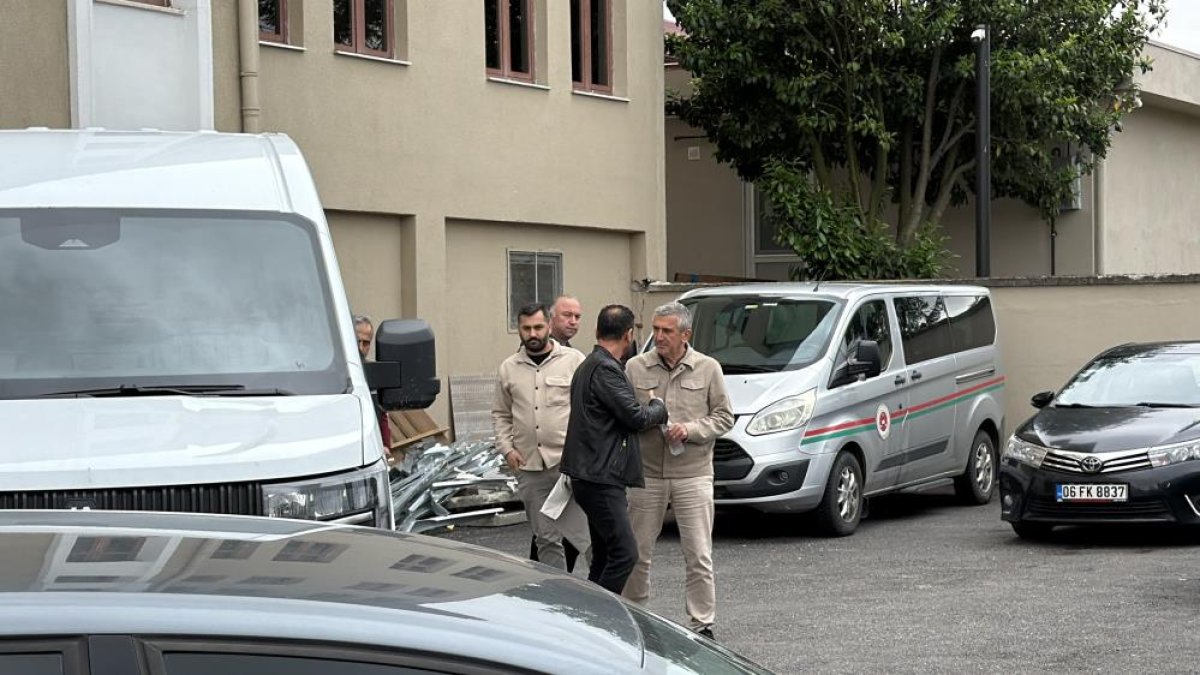 İrtikap Soruşturması Kapsamında Göz Altına Alınan Akçakoca Belediye Başkanı Fikret Albayrak Tutuklandı