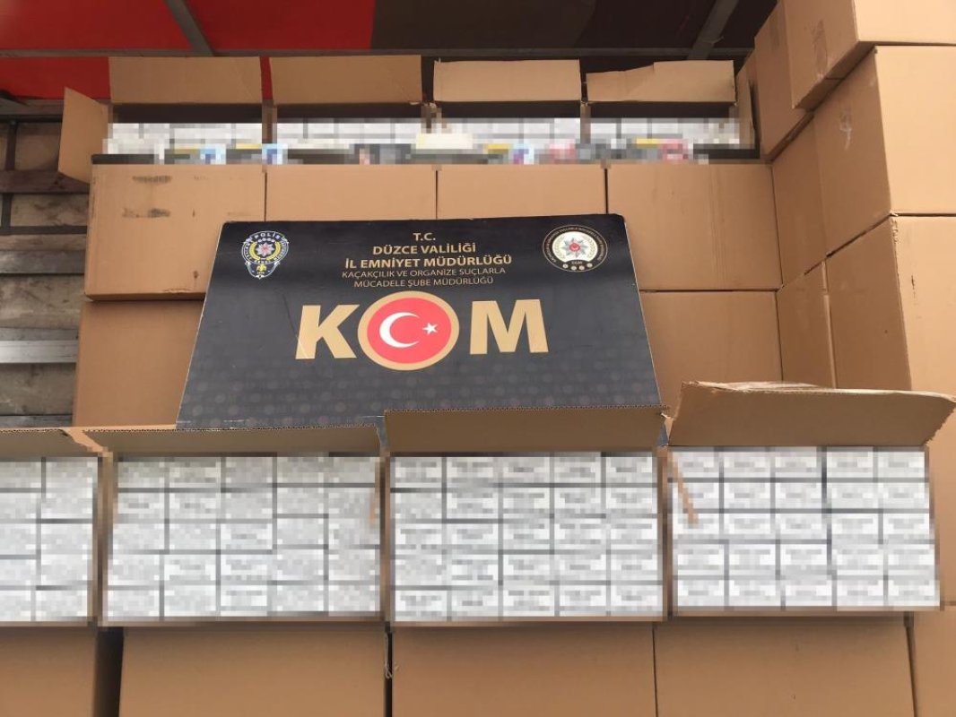 Düzce'de 11 Bin Adet Makaron Ele Geçirildi