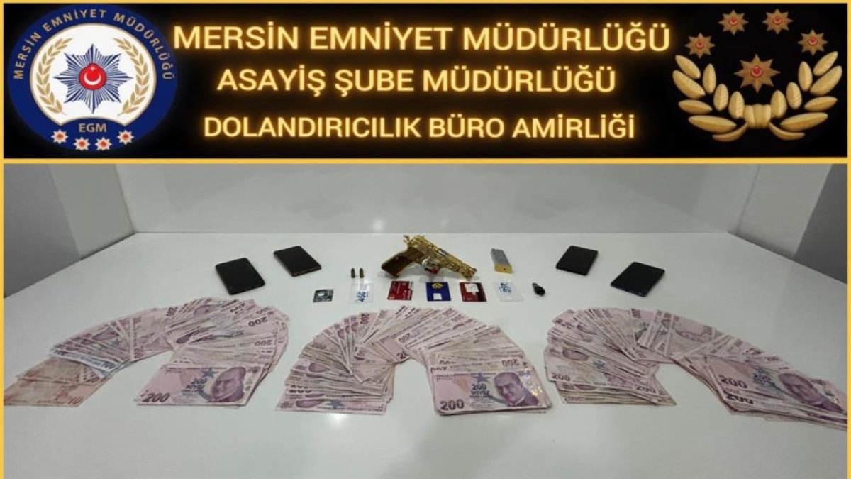 Kendilerini Polis Olarak Tanıtıp Vatandaşları Dolandırdılar