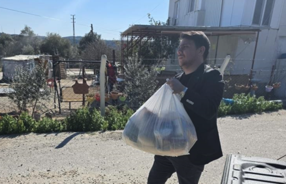Adana’da Onlarca Aileye Gıda Yardımı Yapıldı