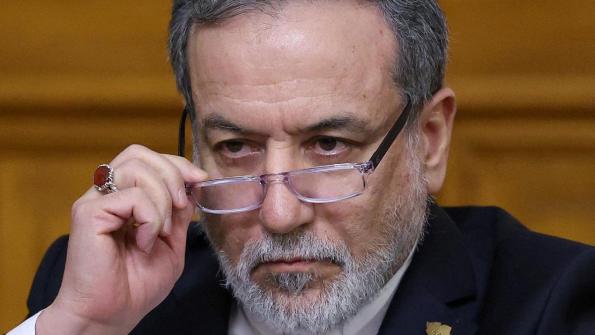 Arakçi: "Minab Okul Saldırısı Savaş Suçudur"