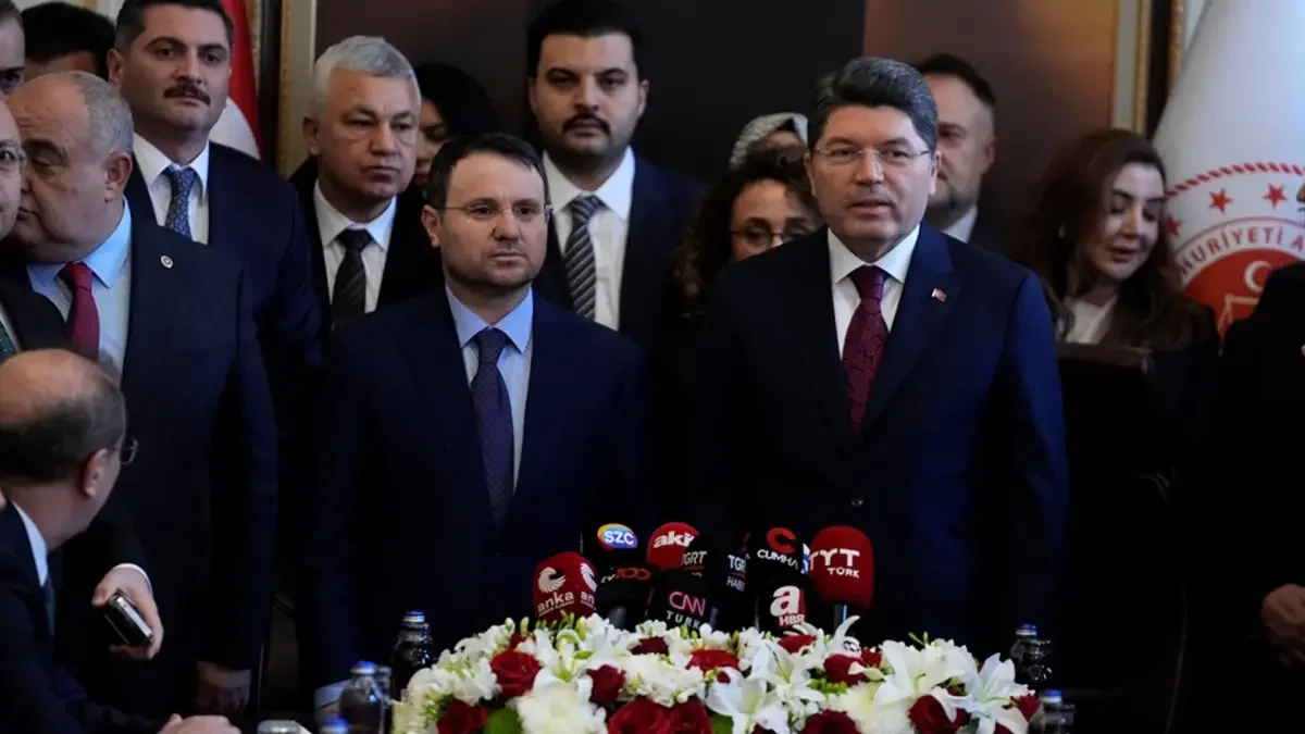 Akın Gürlek Bakanlık Görevini Devraldı