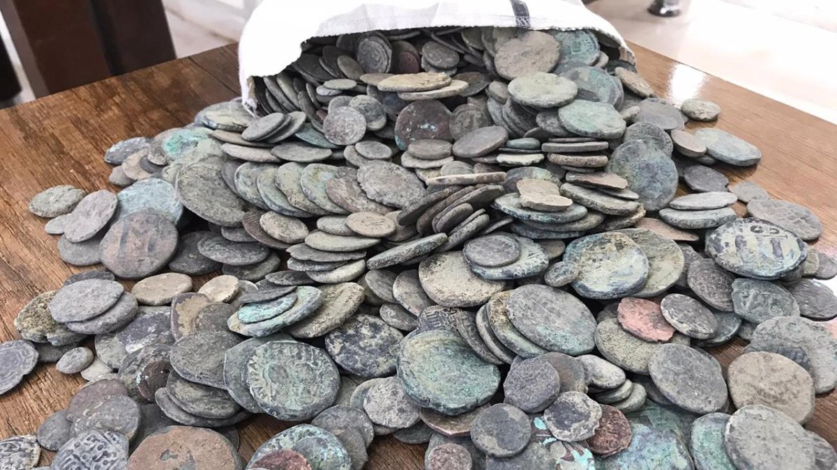 Antalya’da Tarihi Eser Operasyonu: 281 Parça Ele Geçirildi
