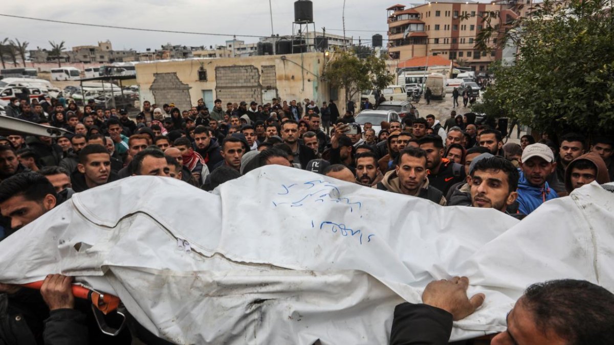 Soykırımcı İsrail'in Gazze'ye Saldırılarında Can Kaybı 72 Bin 744'e Yükseldi