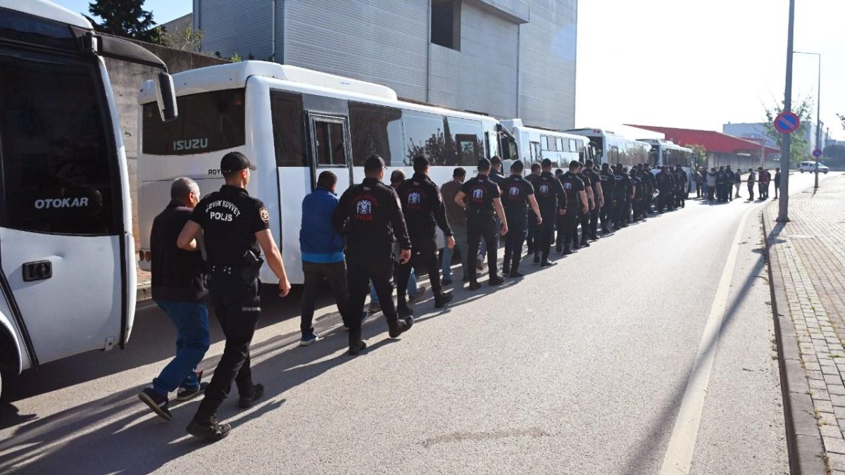 Kocaeli Merkezli Nitelikli Dolandırıcılık Operasyonunda 44 Zanlı Tutuklandı