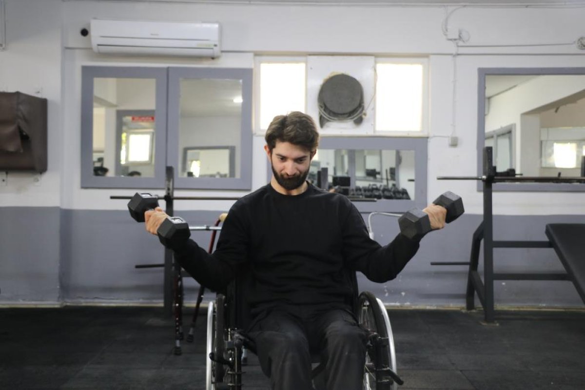 Serebral Palsi Hastası Genç, Sporla Engelleri Aştı