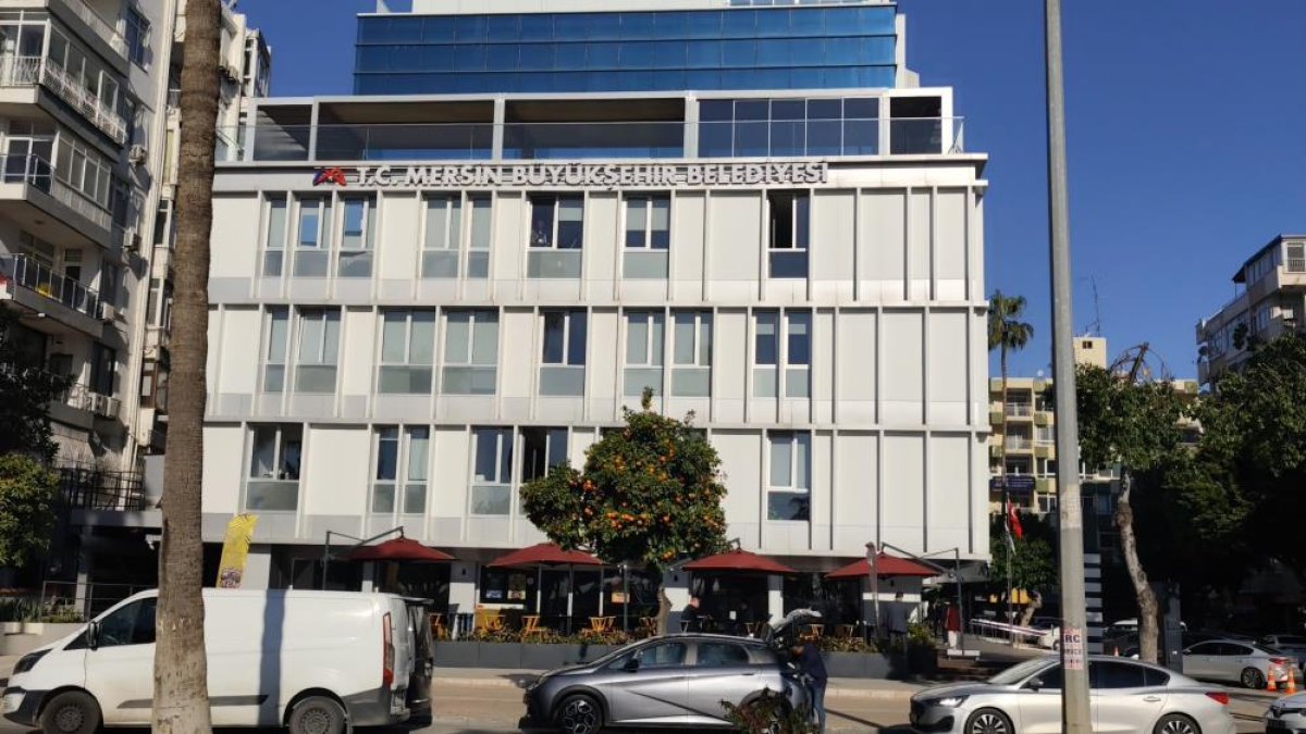 Mersin Büyükşehir’e Operasyon: Gözaltılar Var