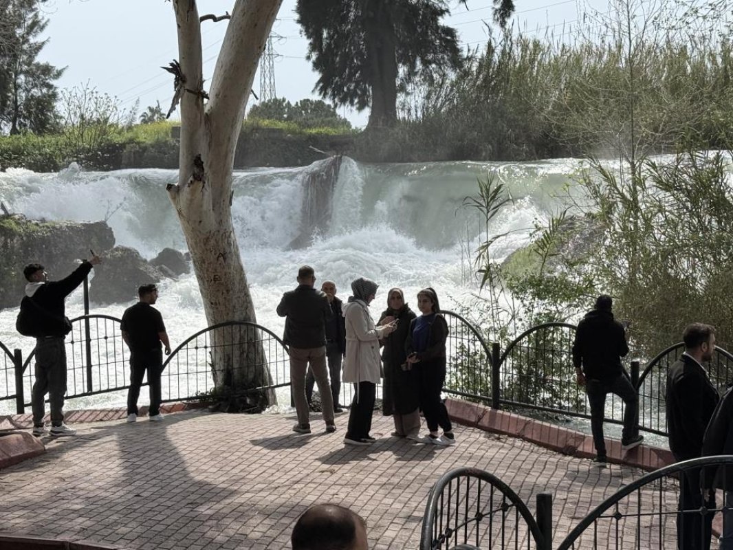 Tarsus Şelalesi’ne Ziyaretçi Akını