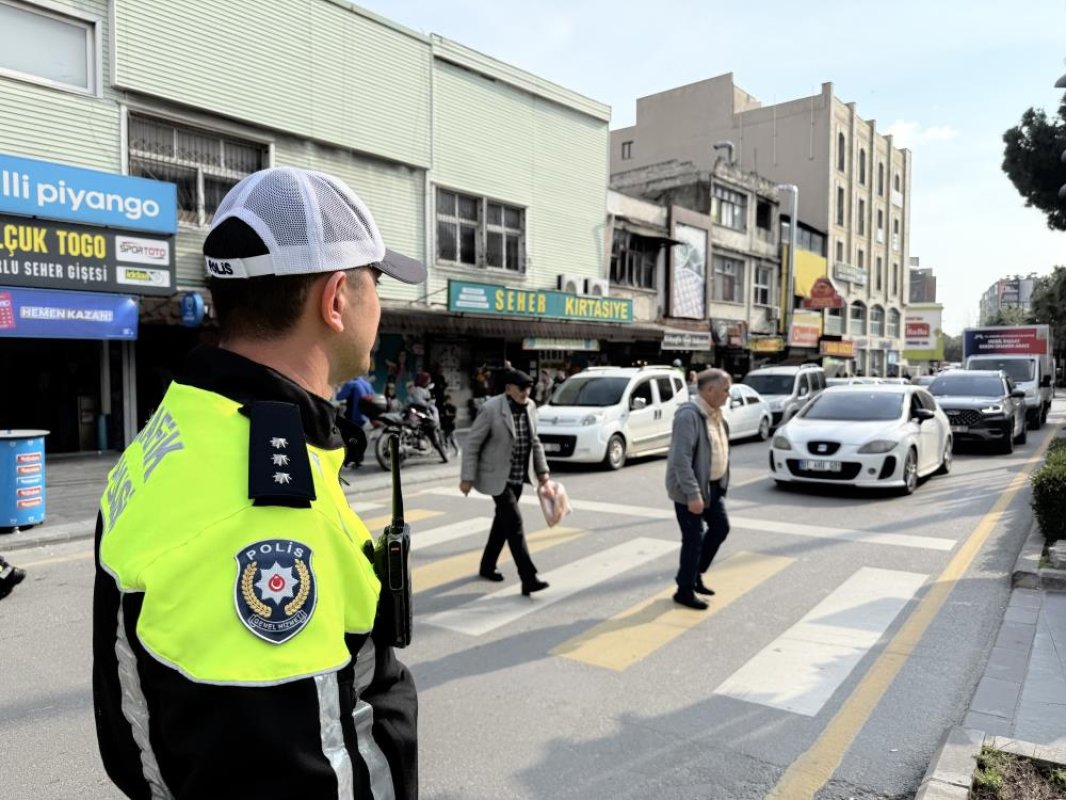 Mersin’de Yayaya Yol Vermeyen Sürücülere Ceza
