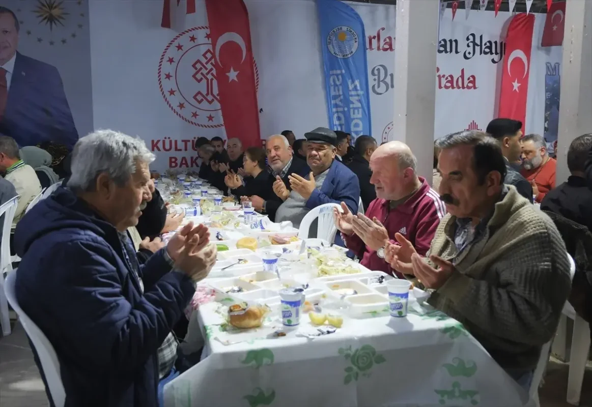 Adana Vakıflar Bölge Müdürlüğü, Mersin’de Gönül Sofrası Kurdu