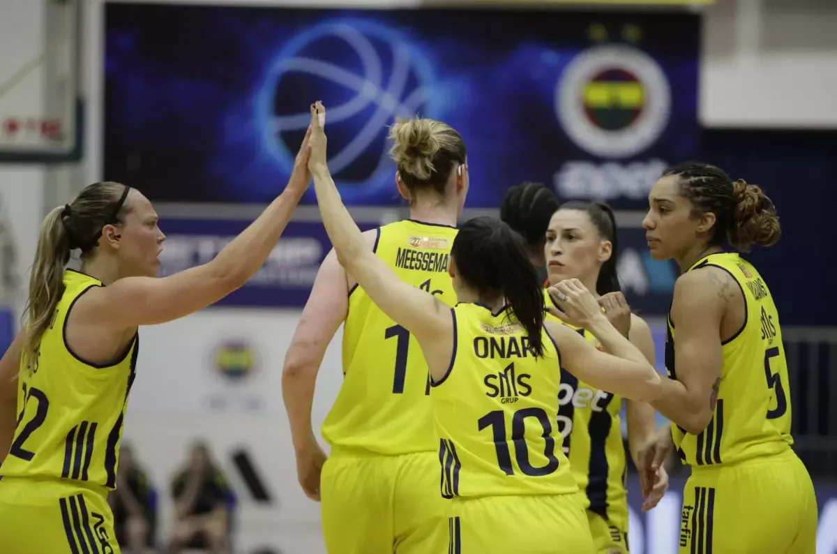 Fenerbahçe Opet, Çimsa ÇBK Mersin’i 73-62 Mağlup Etti
