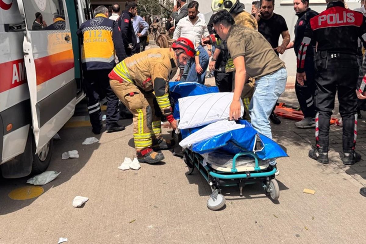 Saldırgan 5 Silah 7 Şarjörle Geldi! Vali Ünlüer Okul Saldırısının Detaylarını Anlattı